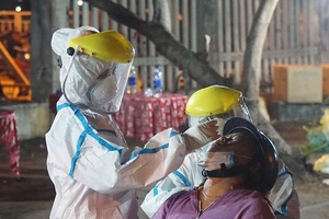 Thủ tướng: Chống dịch bằng tinh thần thần tốc