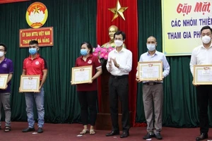 840 tấn gạo và hơn 17 tỷ đồng cho Đà Nẵng