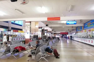 Lễ 2-9: 2 bến xe lớn ở TP.HCM lượng khách giảm mạnh
