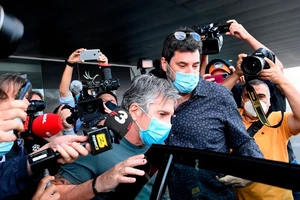 Săn lùng máy bay riêng của cha Messi