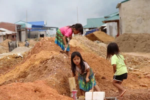 Phận người chạy lũ ở Mường Lát