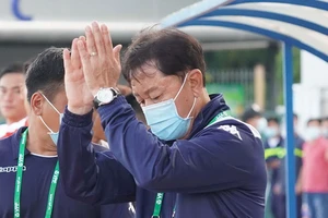 HLV Chung Hae-seong hụt hẫng khi AFC Cup bị hủy