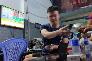 TP.HCM: Cờ bạc trực tuyến tái diễn ở vùng ven
