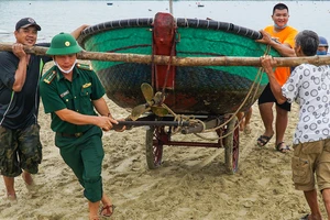 Chiều nay, bão đổ bộ Quảng Bình - Quảng Nam