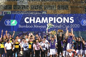 Bóng đá Việt Nam với biểu tượng vô địch