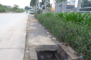 Hai hố nguy hiểm