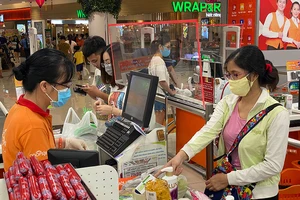 Kiếm tiền khủng mùa COVID-19 nhờ khai thác tốt sân nhà