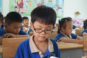 SGK lớp 1 có ‘sạn’, trách nhiệm hội đồng thẩm định ở đâu?