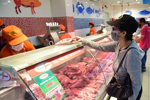 Giá heo hơi lao dốc, thấp nhất 1 năm qua