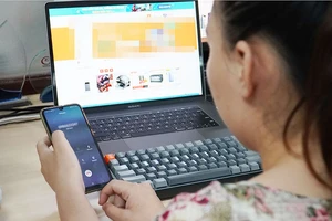 Giả danh Lazada tặng hàng hiệu, lừa tiền triệu