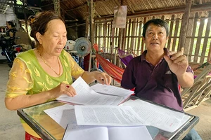 Bình Chánh: Dân khổ sở vì dính dáng đất công