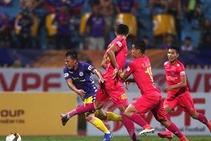 Rượt đuổi nghẹt thở, Sài Gòn FC vẫn thua Hà Nội