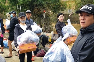 Nghệ sĩ với chữ TÌNH ấm áp