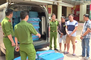 Video: Khởi tố vụ mua bán, vận chuyển 18.000 bao thuốc lá lậu