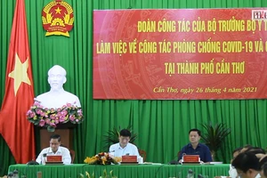 Video: Bộ Y tế kiểm tra công tác phòng chống dịch tại Cần Thơ