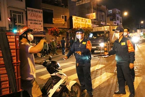 Video: Chính thức kiểm soát người dân ra vào quận Gò Vấp 