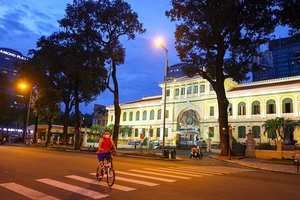 Video: Cận cảnh TP.HCM khi áp dụng Chỉ thị 16