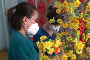 Tết ở nơi điều trị cho bệnh nhân mắc COVID-19