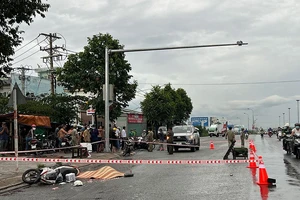 Trên đường về thăm vợ con, người đàn ông bị xe tải cán tử vong