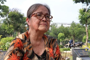 Video: Ước nguyện sớm tìm được hài cốt cha và chị gái của cô giao liên