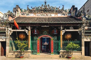 Đình chùa cổ của người Minh Hương ở Sài Gòn