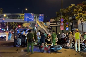 Video: Hai xe máy va chạm giữa giao lộ, một người chết