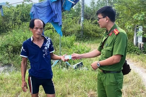 Người đầu tiên trong gia đình rất khác ở Đà Nẵng có CCCD