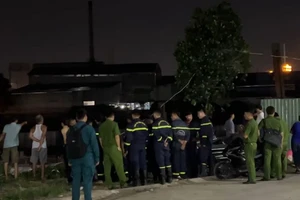 Video: Nam công nhân bị đuối nước khi đang làm việc ở bờ kênh