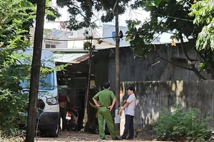 Video: Phát hiện bộ xương không đầu ở bãi đất trống