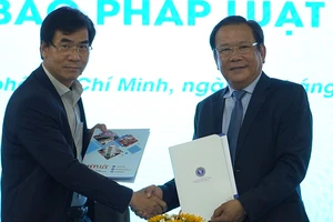 Video: Báo Pháp Luật TP.HCM và ĐH Luật TP.HCM ký kết hợp tác 