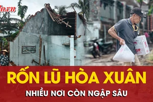 Cảnh tượng đổ nát, những ngôi nhà chỉ còn trơ khung ở rốn lũ Hòa Xuân
