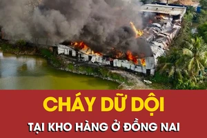 Cận cảnh cháy dữ dội kho hàng sát khu dân cư ở Đồng Nai
