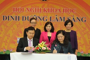 Vinamilk ký hợp tác chiến lược với Viện Dinh dưỡng Quốc gia