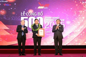 Sacombank tiếp tục vào Top 10 DN lớn nhất Việt Nam