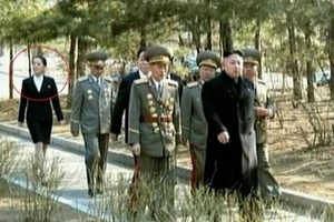 Kim Jong-un tái phát bệnh, em gái lại thay anh nắm quyền?