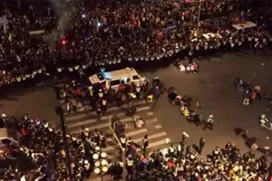 Máu đổ giao thừa Thượng Hải: 35 người chết, 42 người bị thương vì... nhặt tiền giả