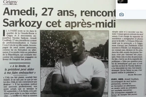 Kẻ khủng bố bắt con tin ở Paris từng gặp Tổng thống Pháp