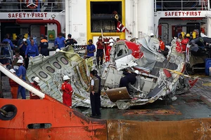 Cơ trưởng QZ8501 hành động 'bất thường' trước tai nạn