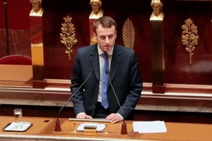 Bộ trưởng kinh tế Pháp liên tục bị 'dọa giết'