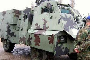 Xe thiết giáp Anh làm chết lính Ukraine