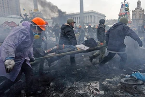  Ba Lan đào tạo xạ thủ giết người biểu tình Ukraine