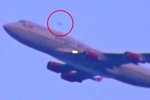 'UFO' xuất hiện tại sân bay quốc tế Mỹ