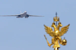 Không quân Nga sắp tiếp nhận máy bay ném bom Tu-160 