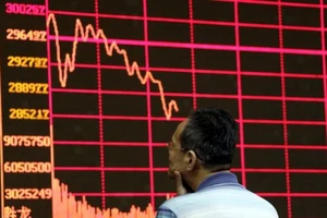 Trung Quốc phạt 197 người ‘phao tin’ chứng khoán và Thiên Tân