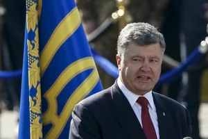 Tổng thống Ukraine vẫn sợ Nga tấn công quân sự