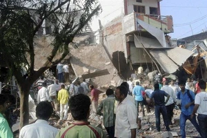 Nổ nhà hàng Ấn Độ làm 82 người chết