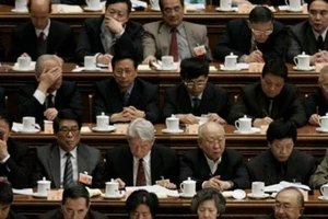 Trung Quốc trừng phạt 249 quan chức vì 'lười biếng'