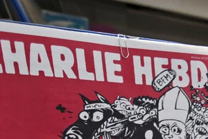 Nga nổi giận trước bức biếm họa máy bay rơi của Charlie Hebdo 