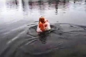 Người mẹ Nga ngâm con 3 tháng tuổi trong nước lạnh