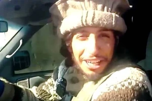 Nữ nghi can tự sát bằng bom là em họ của kẻ chủ mưu khủng bố Paris